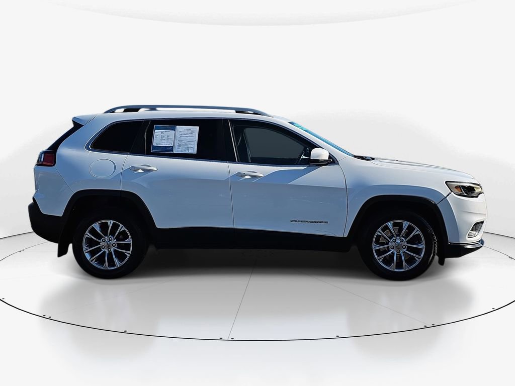 Used 2019 Jeep Cherokee Latitude Plus w/ Comfort/Convenience Group image 4