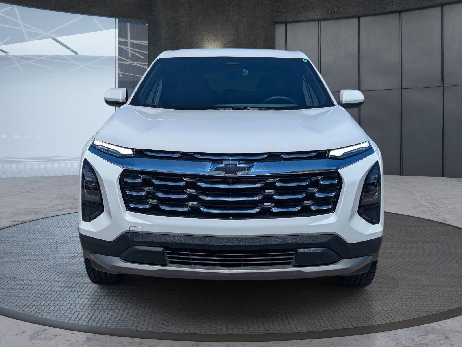 Used 2026 Chevrolet Equinox LT image 9