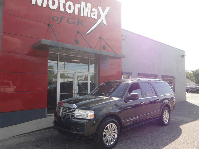 Used 2014 Lincoln Navigator L 4WD w/ Monochrome Appearance Package
