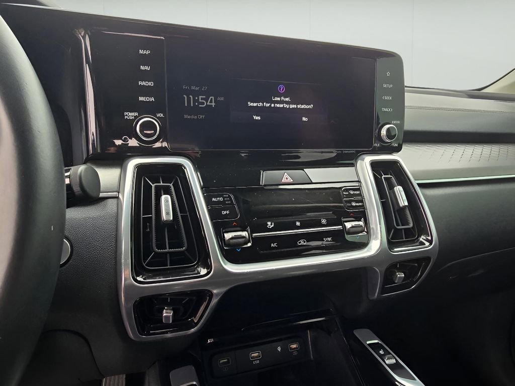 Used 2023 Kia Sorento SX image 20