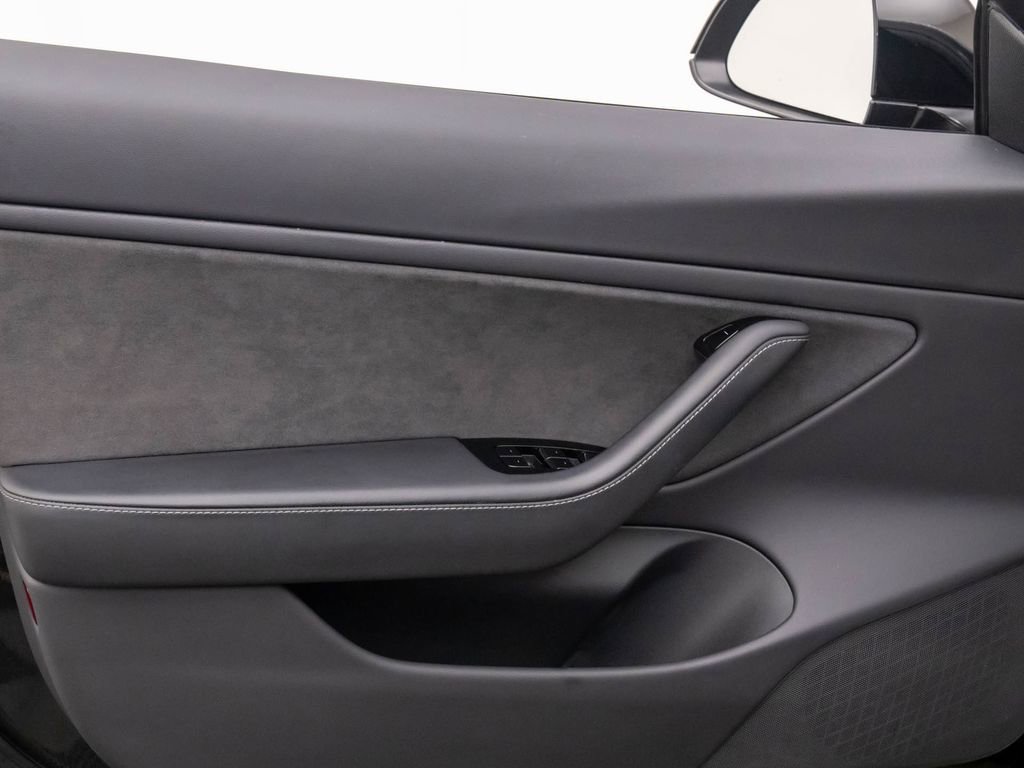 Used 2020 Tesla Model 3 Performance image 12