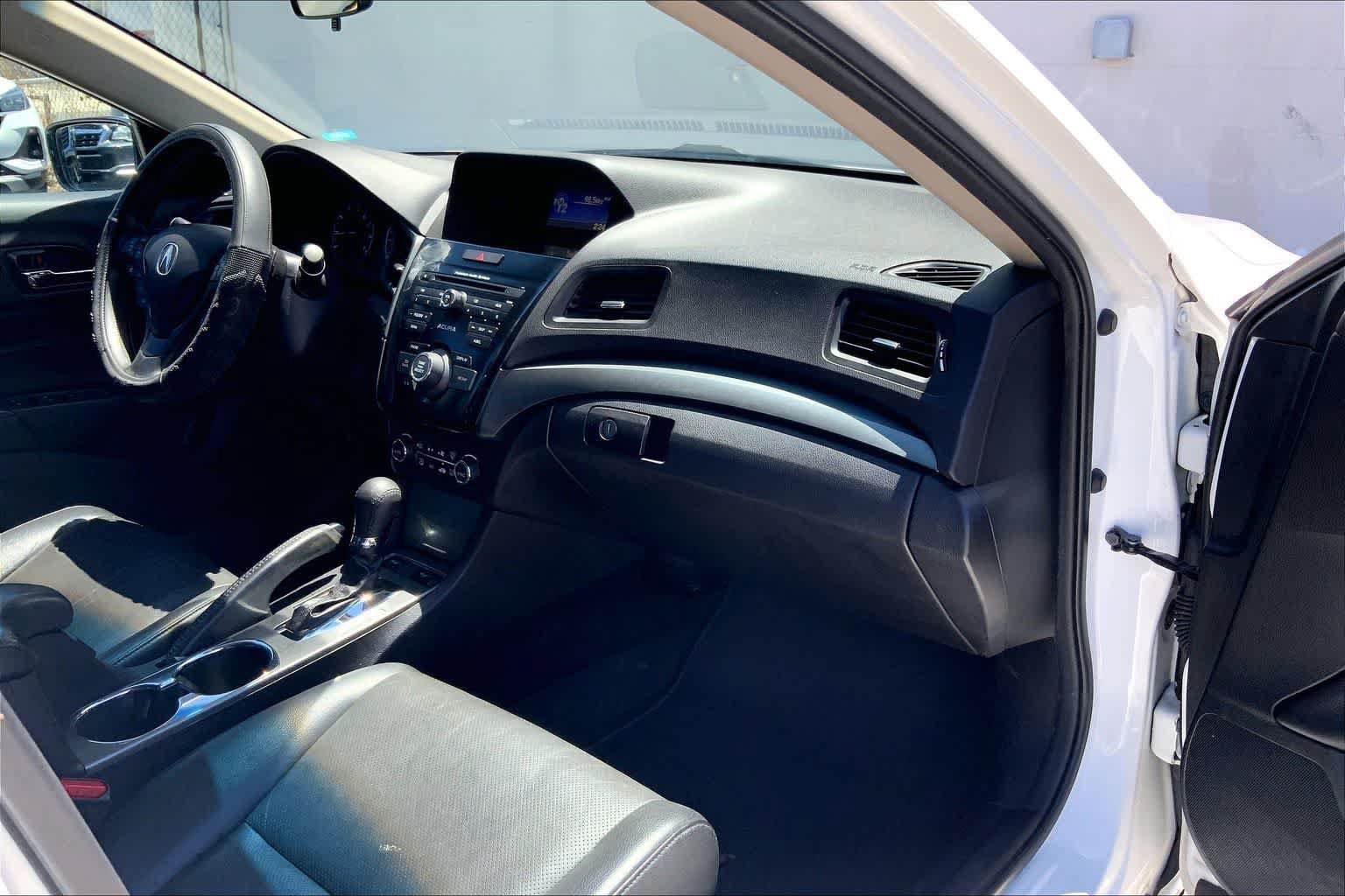 Used 2014 Acura ILX FWD image 23