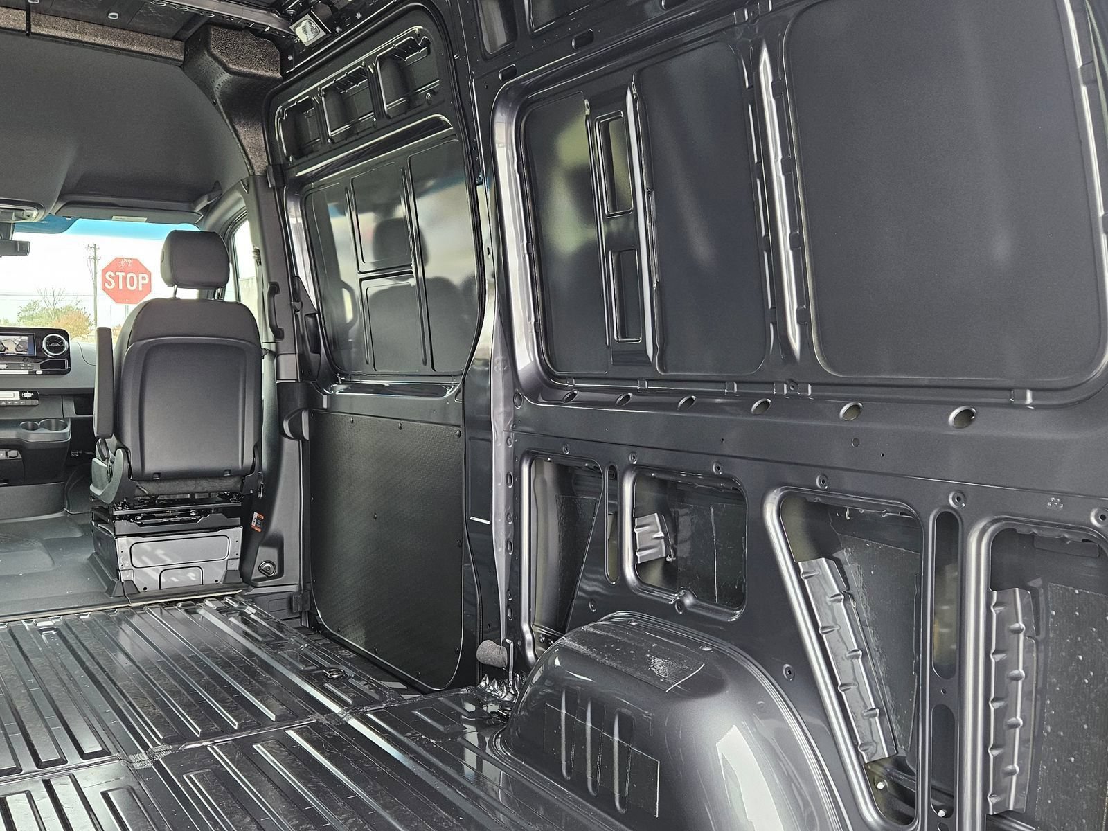 New 2025 Mercedes-Benz Sprinter 2500 image 33