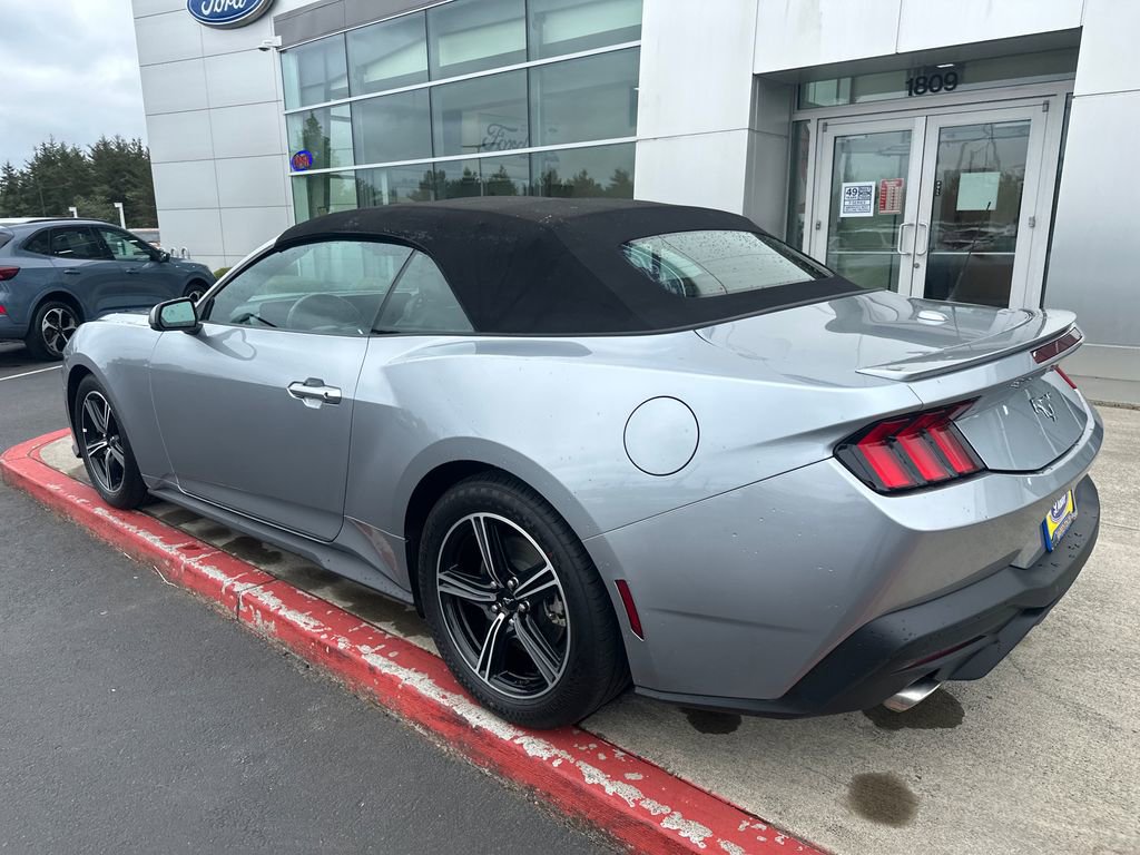 Used 2025 Ford Mustang Premium RWD video 2