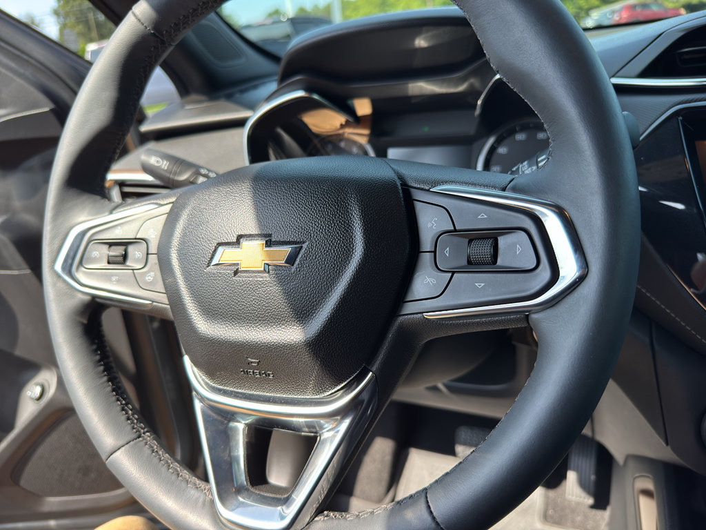 Used 2023 Chevrolet TrailBlazer ACTIV w/ Sun and Liftgate Package FWD image 12