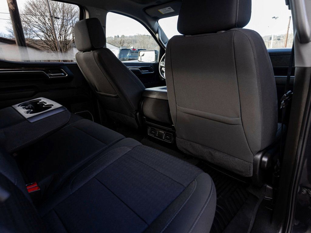 Used 2022 GMC Sierra 1500 Elevation image 27