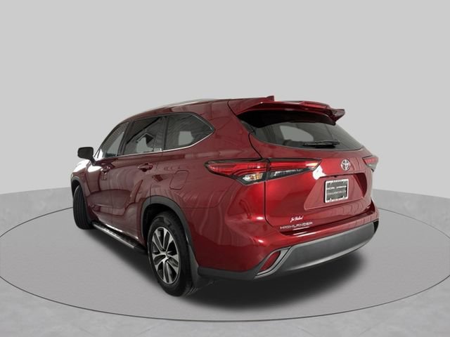 Used 2022 Toyota Highlander XLE FWD image 5
