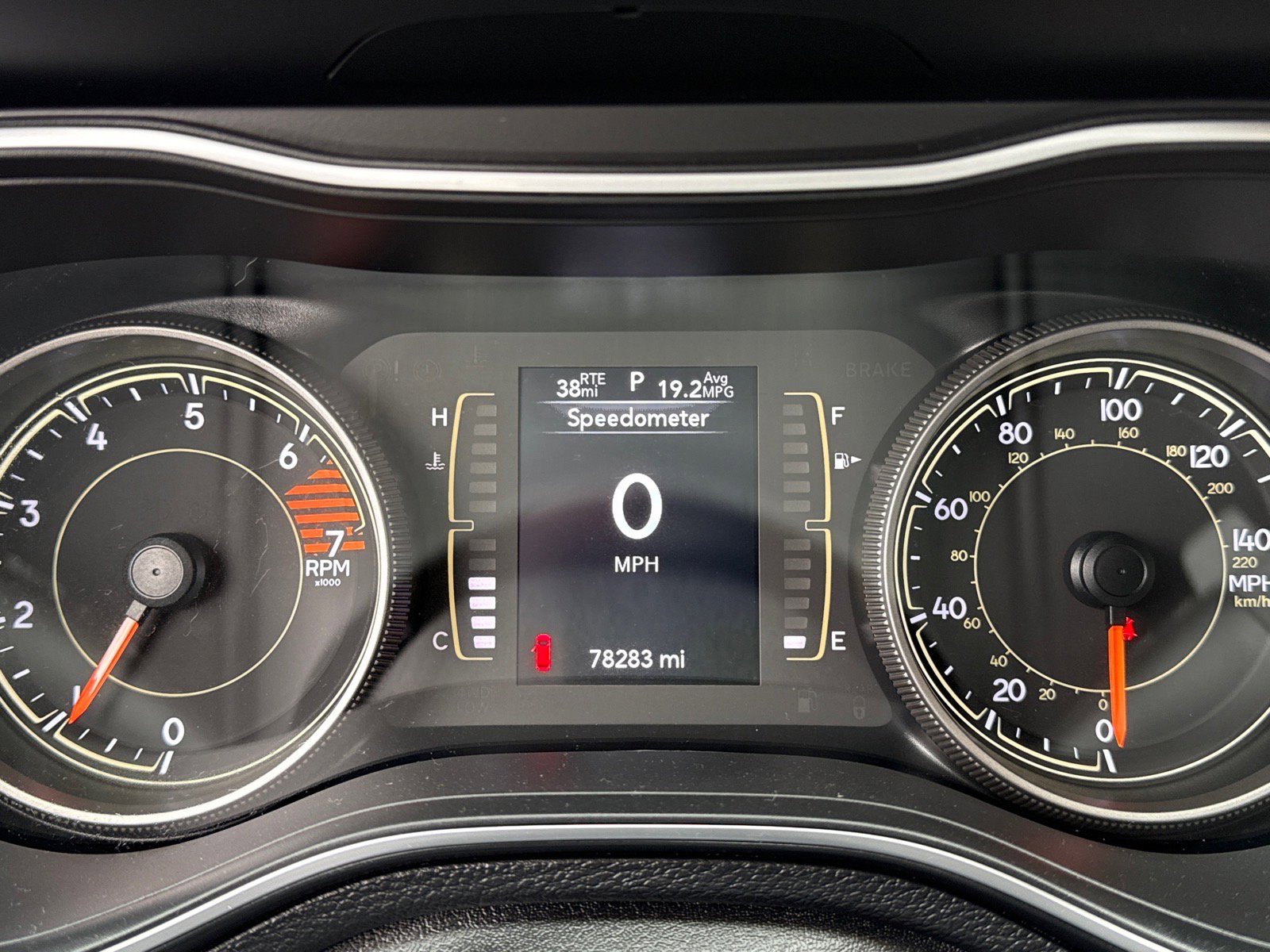 Used 2019 Jeep Cherokee Latitude Plus image 35