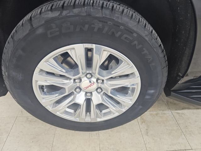 Used 2025 GMC Yukon Denali AWD/4WD image 28