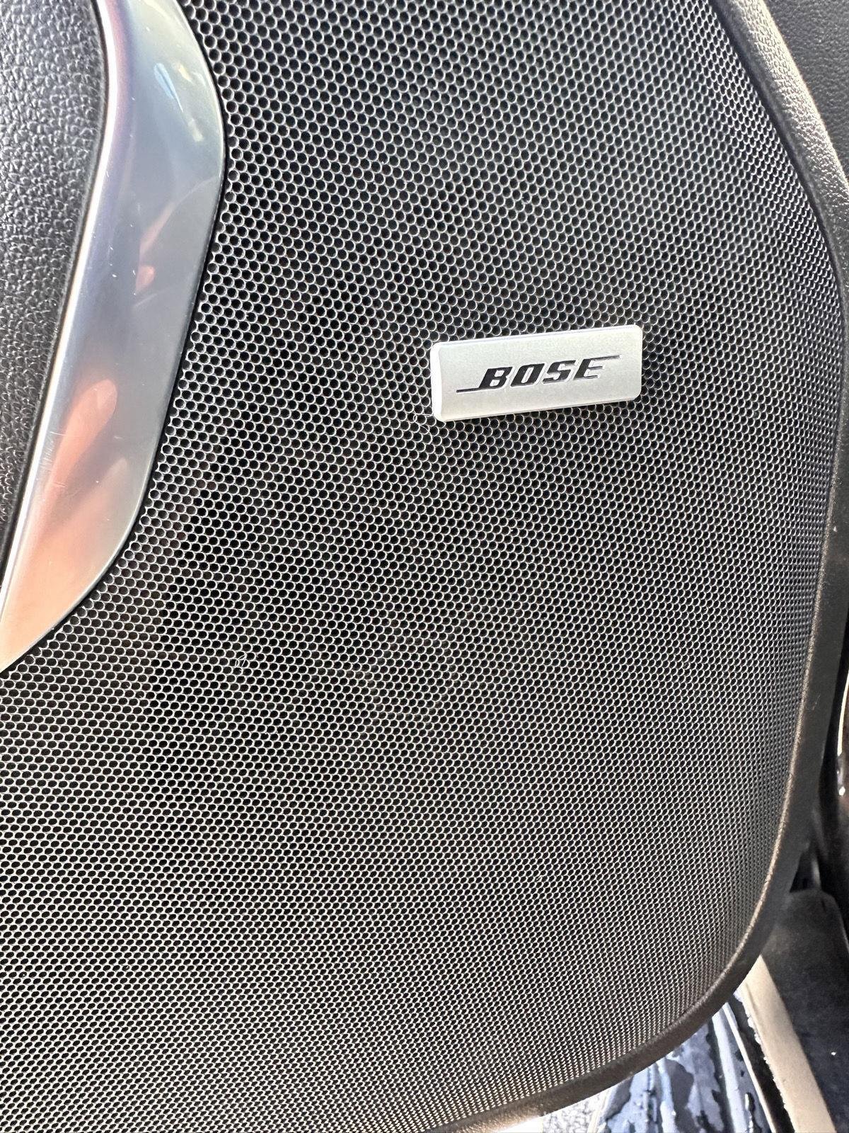 Used 2021 Chevrolet Suburban Premier w/ Premium Package image 31