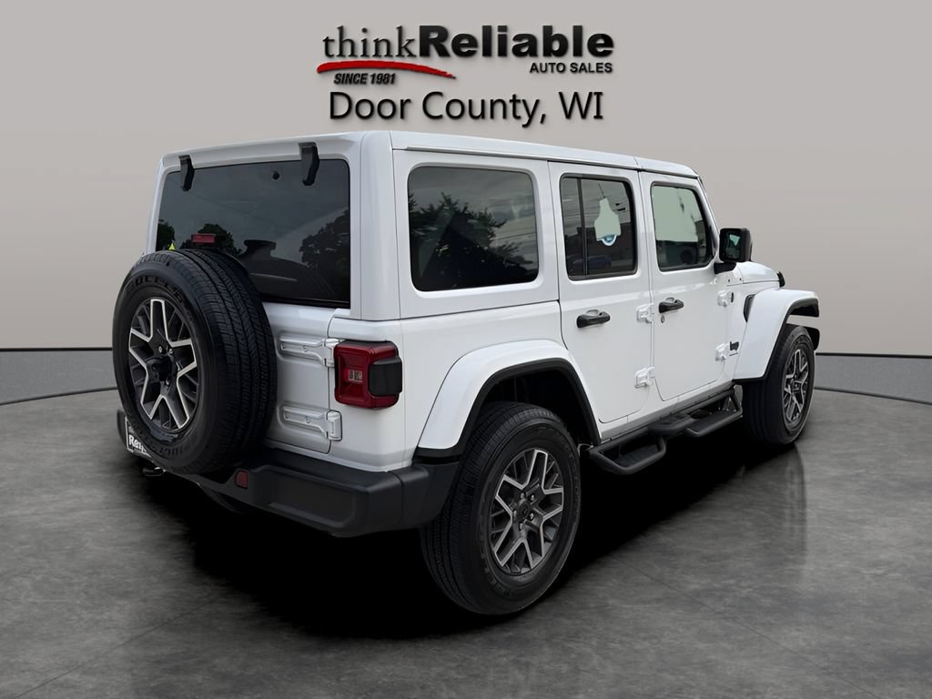 Used 2026 Jeep Wrangler Unlimited Sahara AWD/4WD image 6