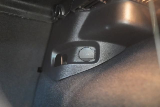 Used 2018 Volkswagen GTI Autobahn FWD image 16