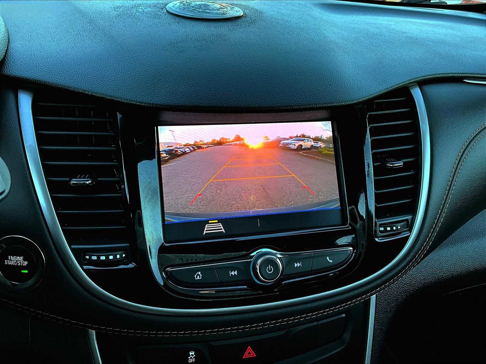 Used 2022 Chevrolet Trax LT w/ Driver Confidence Package image 19