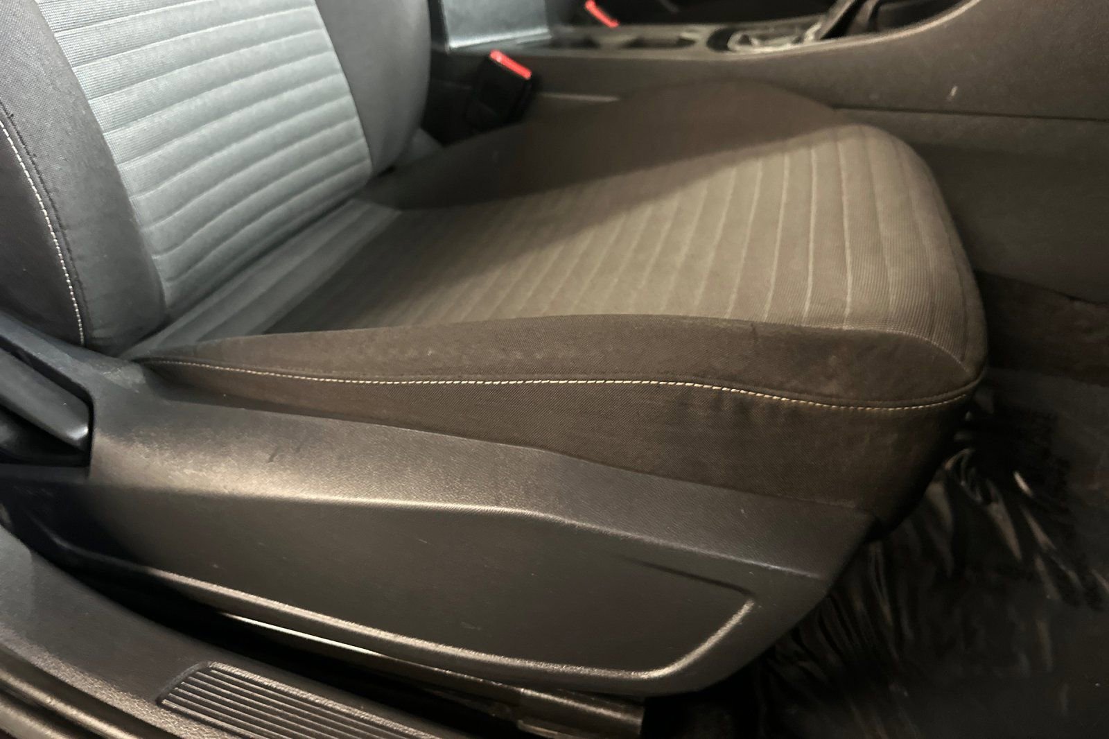 Used 2023 Volkswagen Jetta S image 21