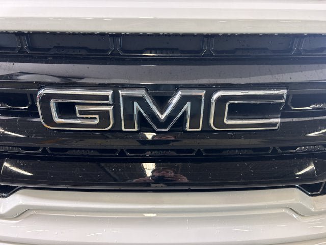 Used 2021 GMC Sierra 1500 Elevation w/ LPO, Elevation Black Package AWD/4WD image 9