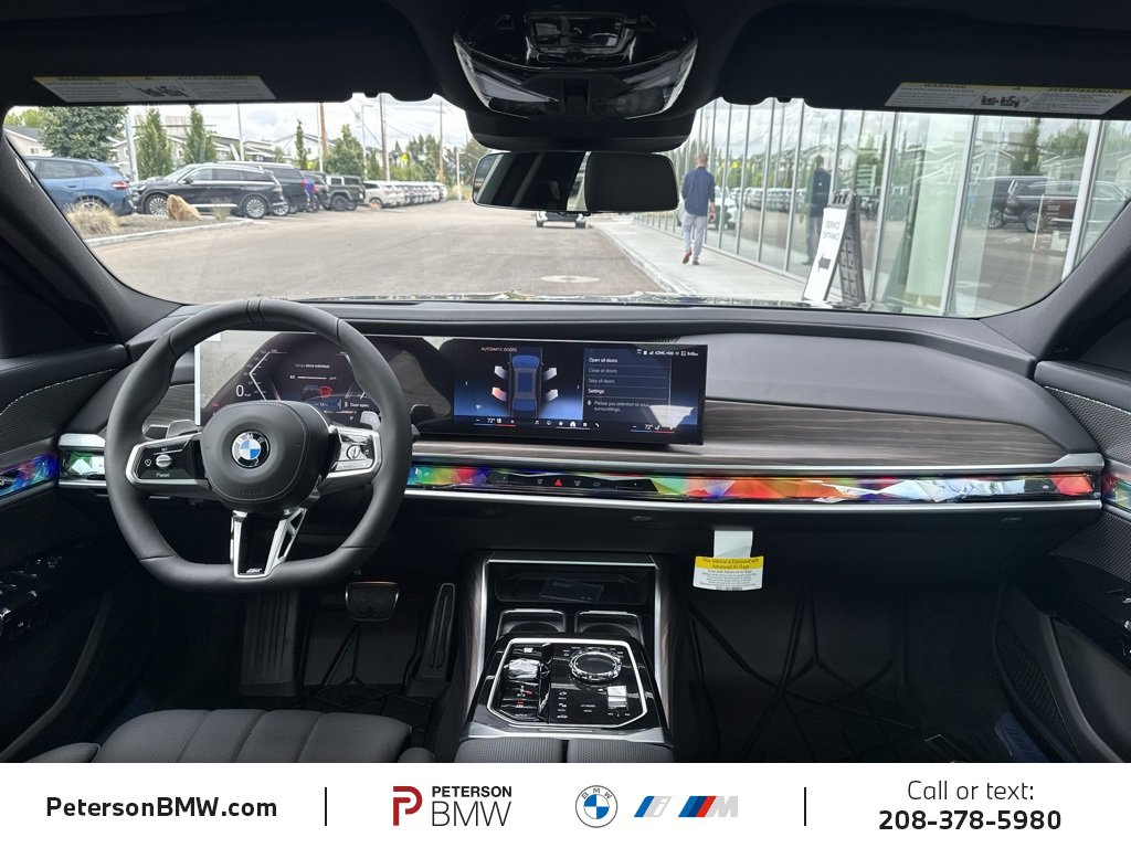 New 2026 BMW 760i xDrive w/ Executive Package image 2