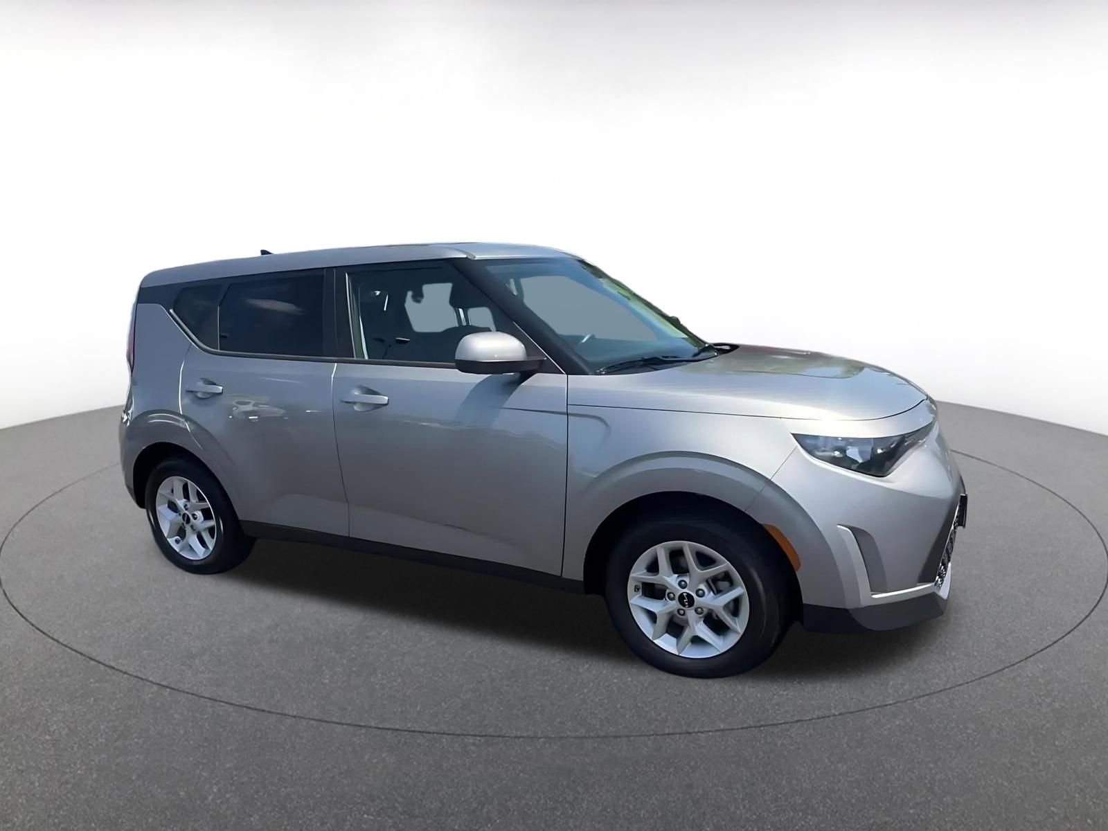 Used 2025 Kia Soul LX w/ LX Technology Package FWD video 2