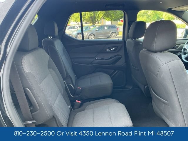 Used 2024 Chevrolet Traverse LT w/ Midnight/Sport Edition AWD/4WD image 35