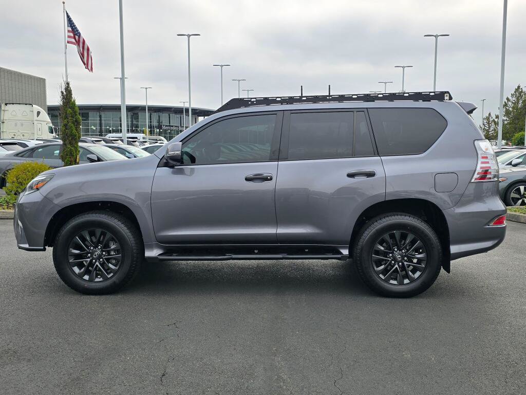 Used 2023 Lexus GX 460 Premium w/ Premium Package AWD/4WD image 3