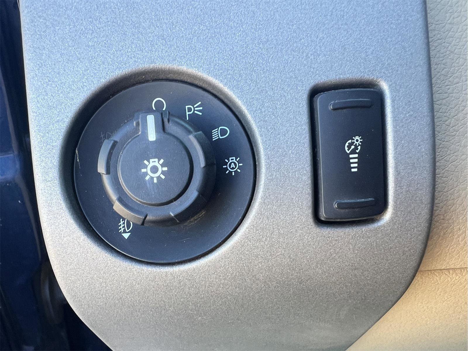 Used 2014 Ford F250 Lariat w/ Lariat Ultimate Package image 23