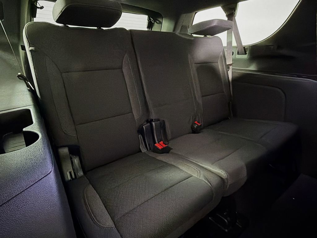 New 2026 Chevrolet Suburban LS w/ Max Trailering Package AWD/4WD image 22