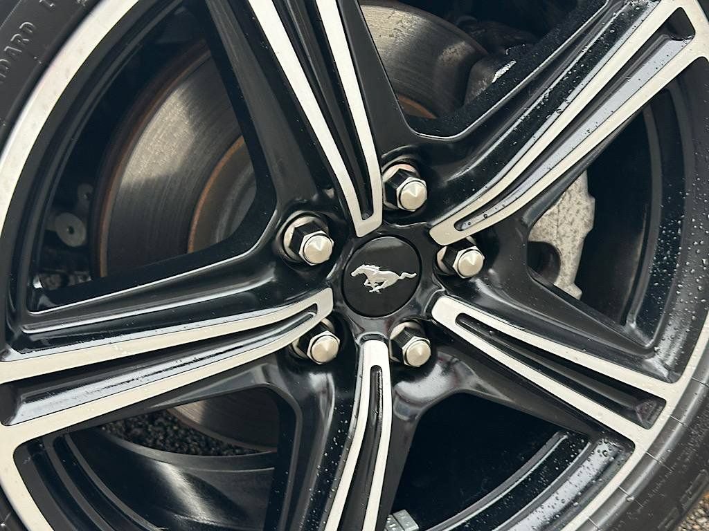 Used 2025 Ford Mustang Premium RWD image 27