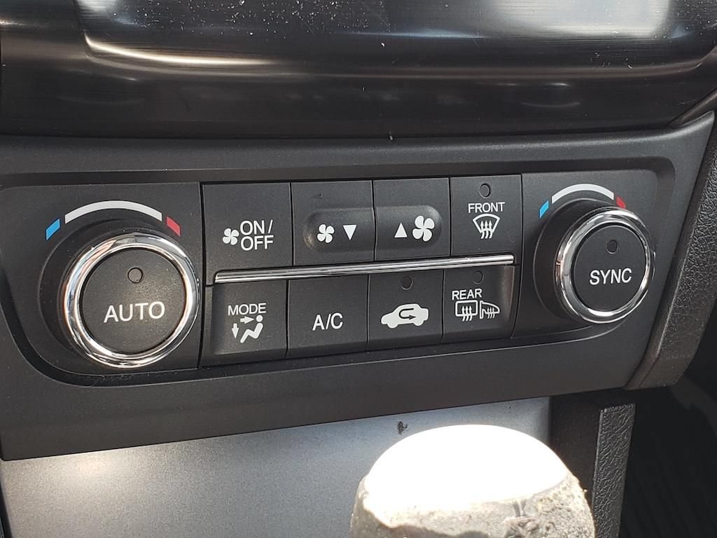 Used 2013 Acura ILX w/ Premium Package FWD image 21