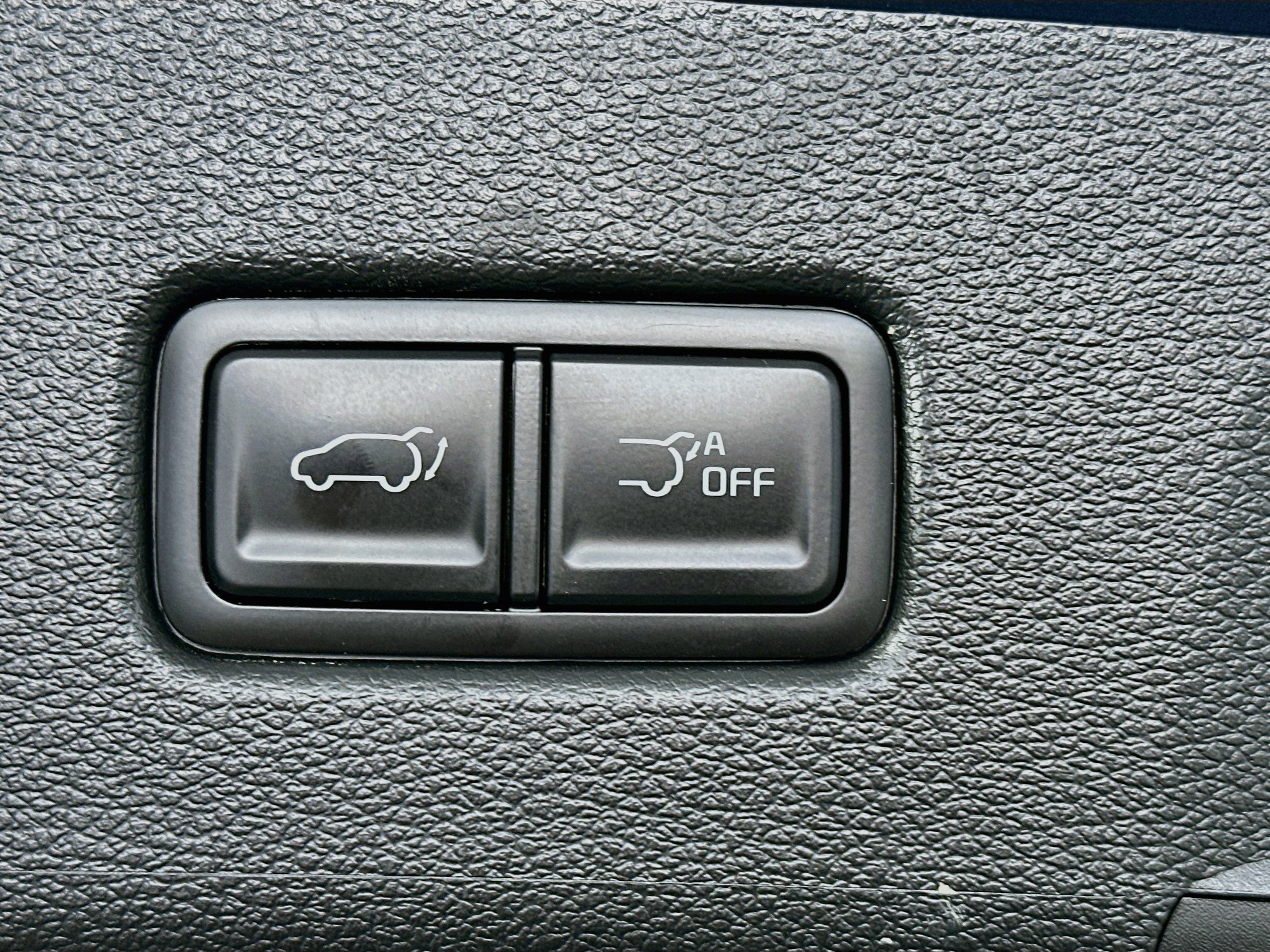 Used 2025 Kia Telluride S FWD image 32