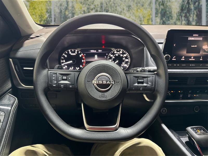 Used 2022 Nissan Rogue S AWD/4WD image 17