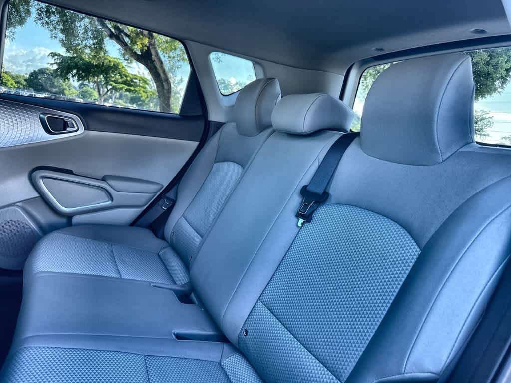 Used 2023 Kia Soul LX w/ Option Group 015 FWD image 22