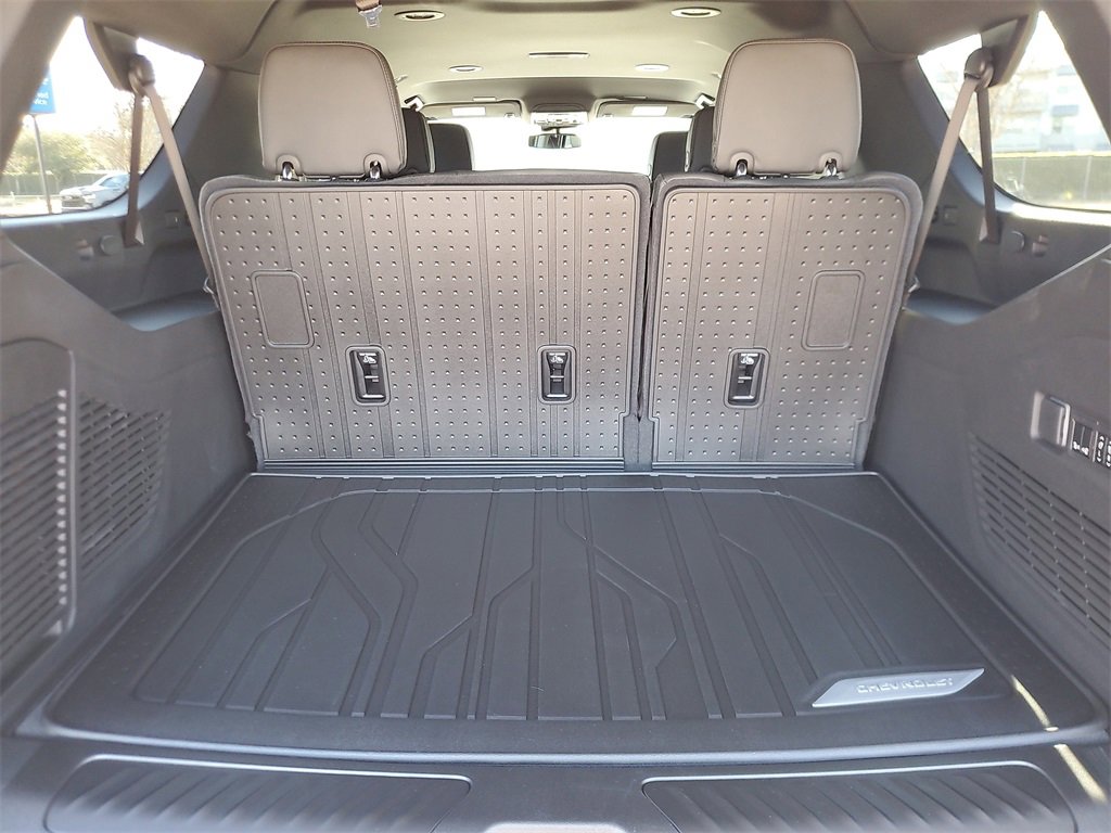 New 2026 Chevrolet Suburban LT w/ Comfort Package image 6