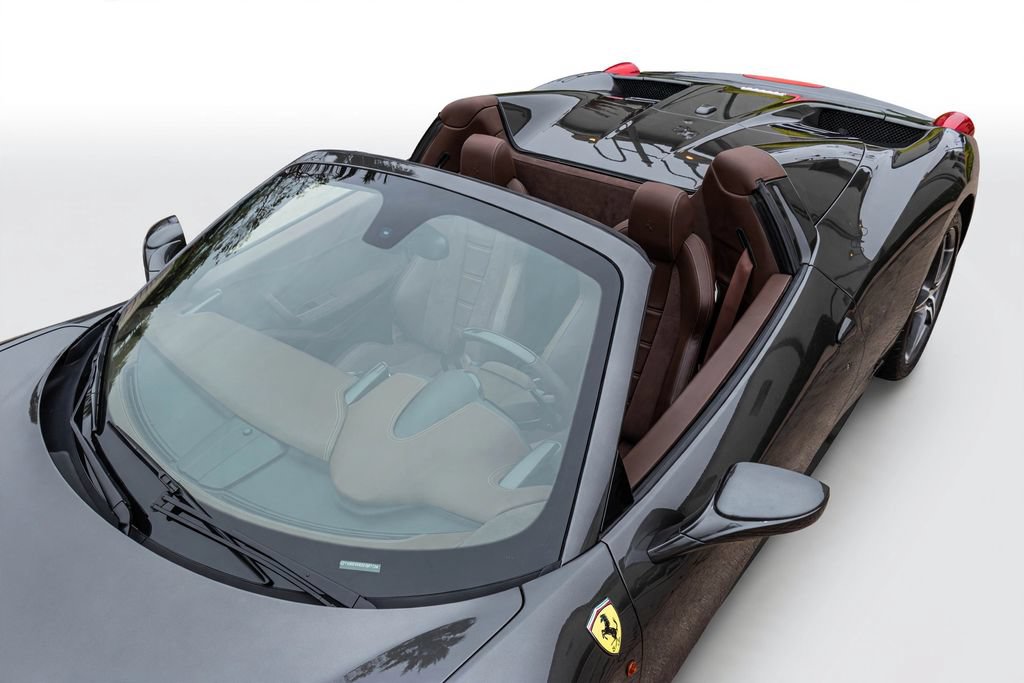 Used 2013 Ferrari 458 Spider RWD image 32