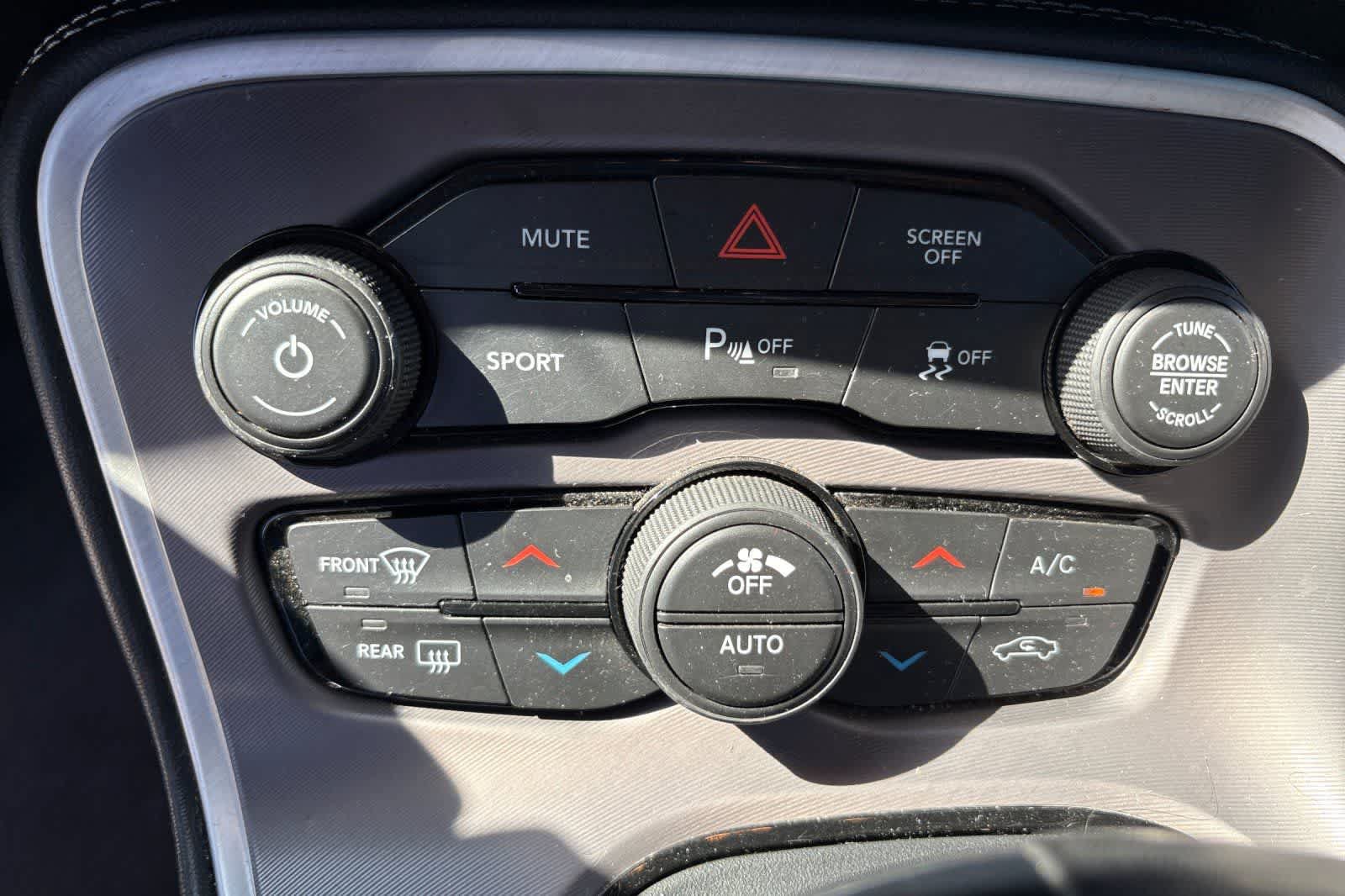 Used 2022 Dodge Challenger GT AWD/4WD image 20