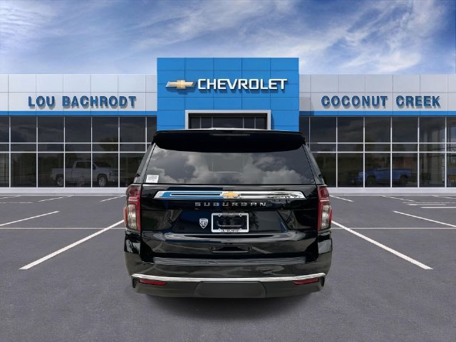 Used 2024 Chevrolet Suburban LS RWD image 7