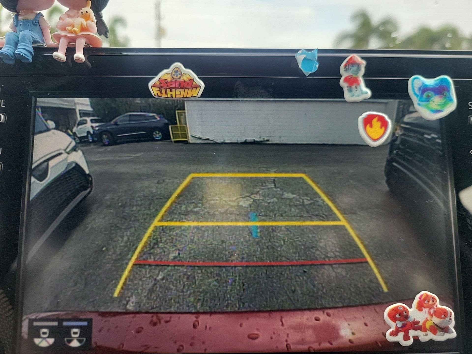 Used 2021 Toyota Venza LE image 34