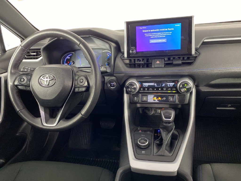 Used 2024 Toyota RAV4 SE w/ Convenience Package AWD/4WD image 13