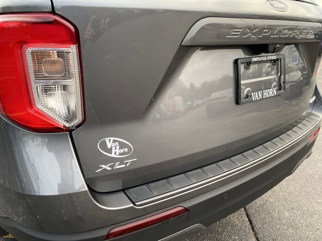 Certified 2022 Ford Explorer XLT w/ Equipment Group 202A image 32