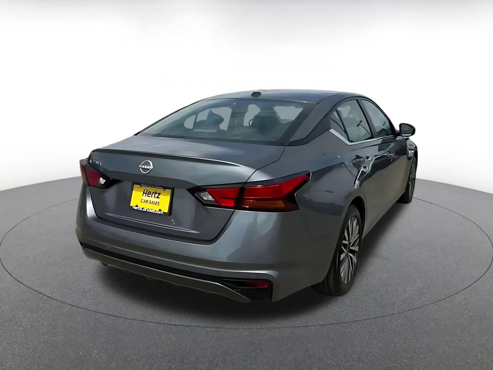Used 2026 Nissan Altima 2.5 SV FWD image 11