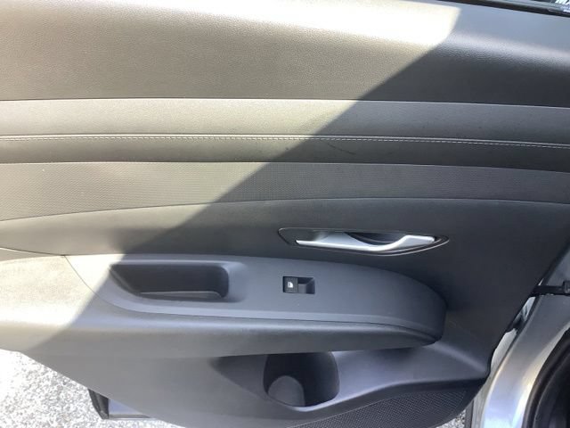 Certified 2025 Hyundai Tucson SEL FWD image 12