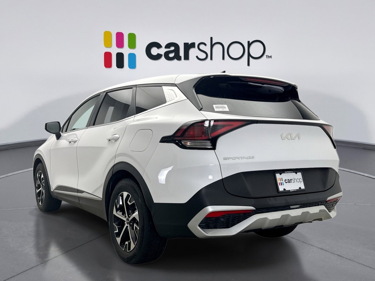 Used 2024 Kia Sportage EX image 3