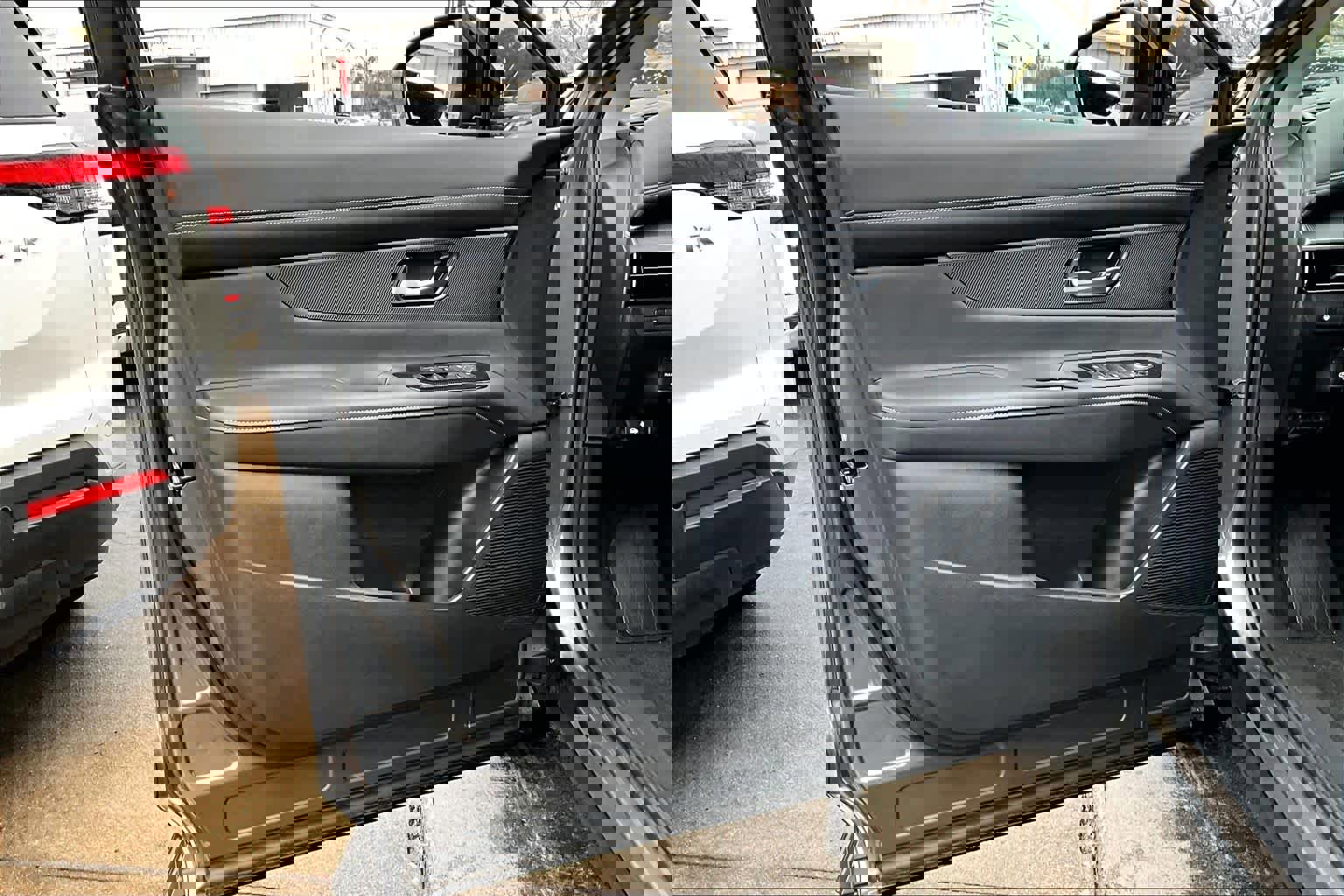 Certified 2025 Nissan Murano SV image 20