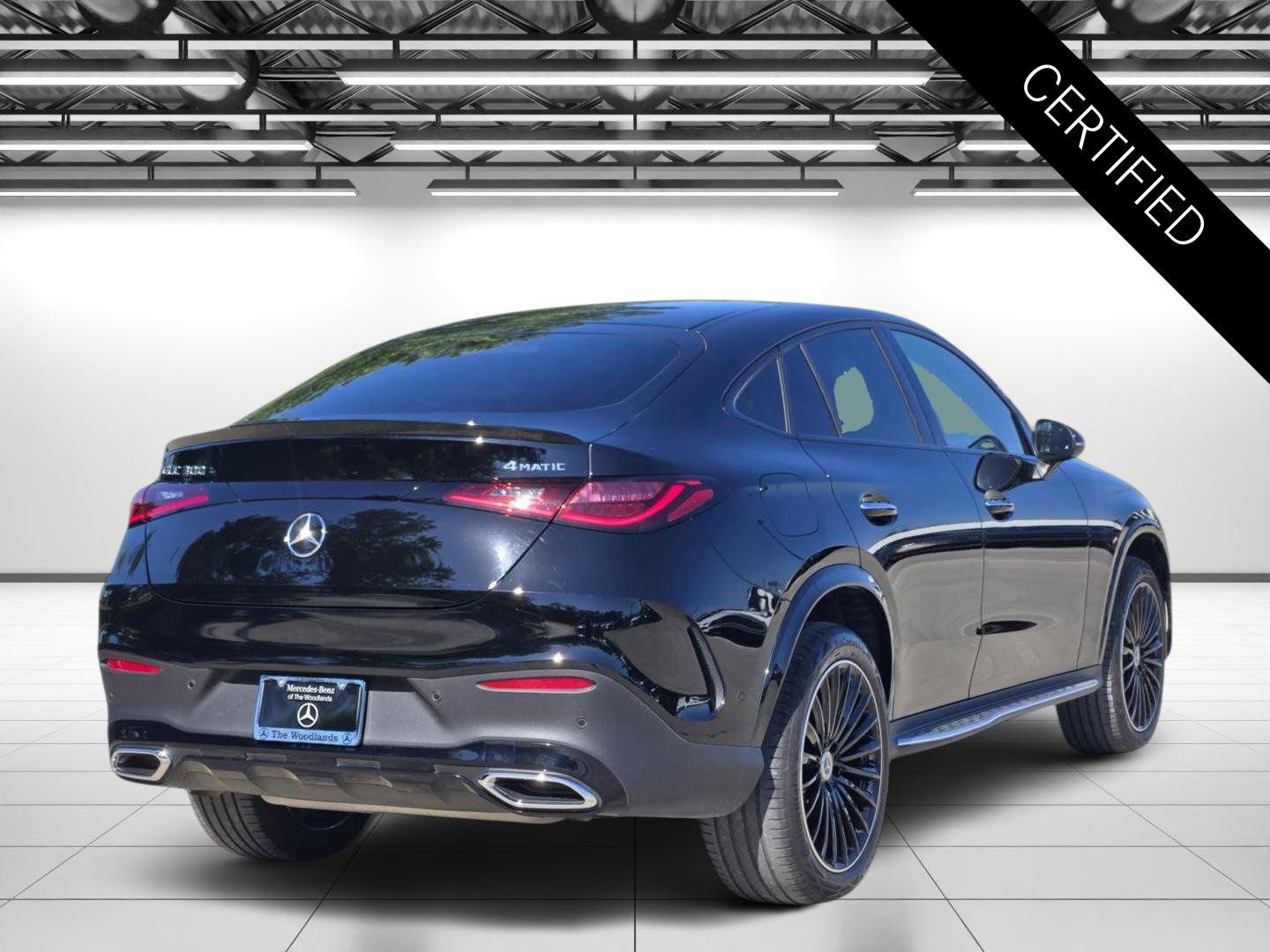 Certified 2025 Mercedes-Benz GLC 300 4MATIC w/ AMG Line image 9