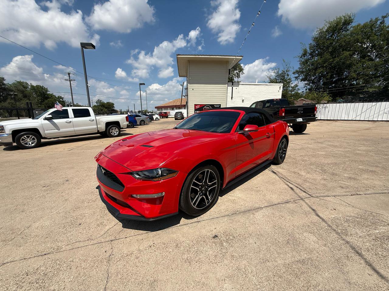 Used 2020 Ford Mustang Premium image 1