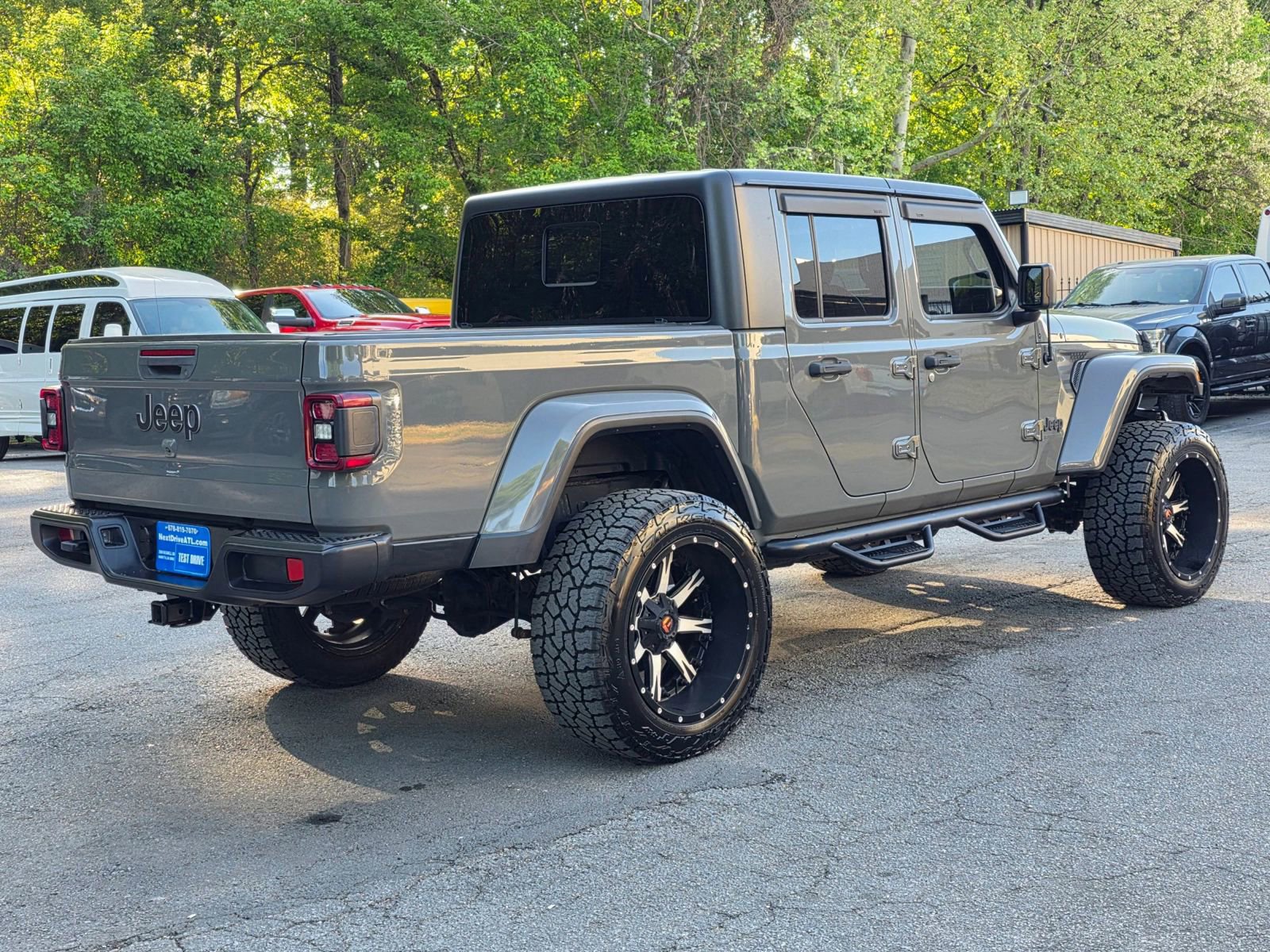 Used 2020 Jeep Gladiator Overland AWD/4WD image 7