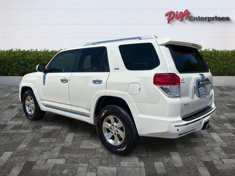 Used 2013 Toyota 4Runner SR5 w/ Convenience Pkg RWD image 2