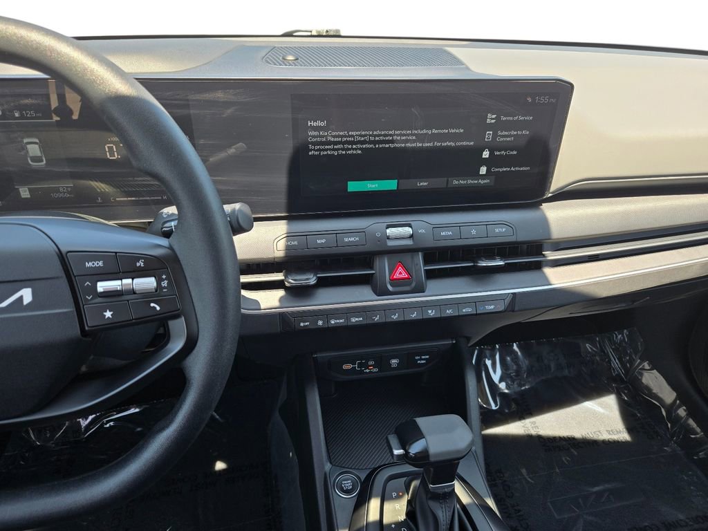 Used 2025 Kia K4 FWD image 23