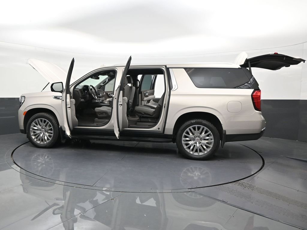 Used 2023 GMC Yukon XL SLT w/ SLT Luxury Package RWD image 29