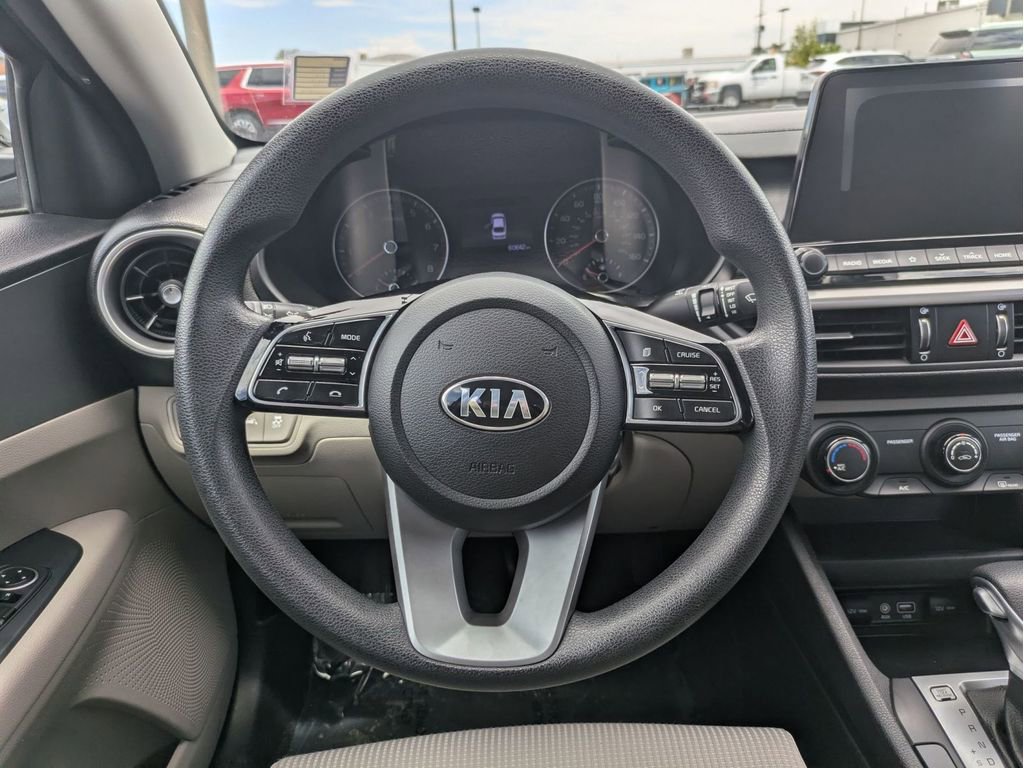 Used 2020 Kia Forte LXS FWD image 19