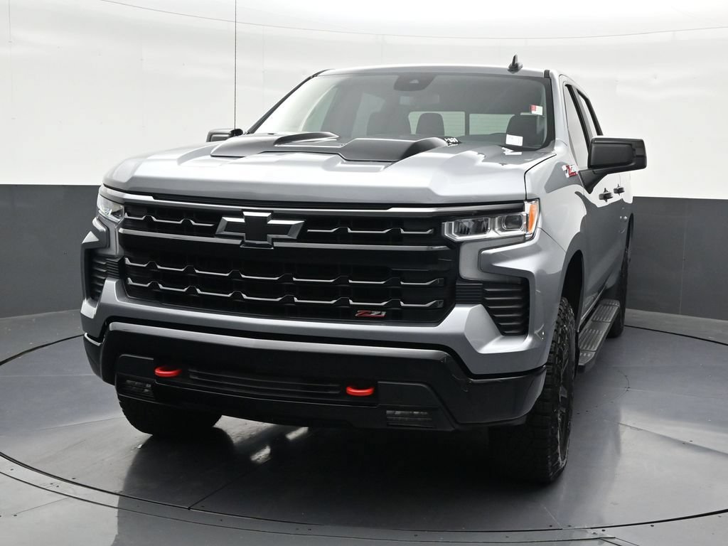 Used 2024 Chevrolet Silverado 1500 LT Trail Boss w/ Convenience Package II AWD/4WD image 9