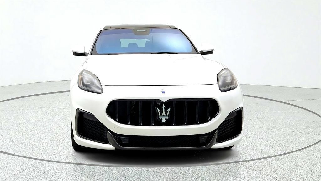 Used 2023 Maserati Grecale Trofeo AWD/4WD image 2